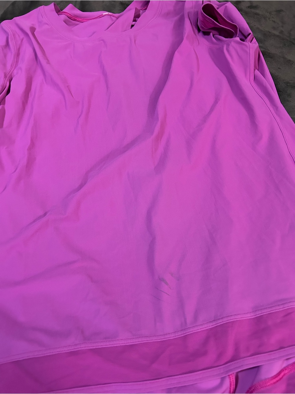 Lululemon Magenta Pink Mesh Trim Open Back Short Sleeve Run Top – Size 6 - Picture 13 of 13